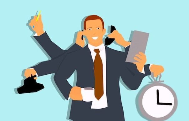 Ruolo di amministratore e di lavoratore subordinato nella medesima società